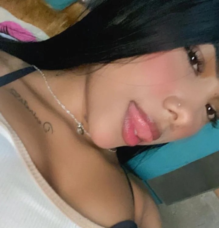 Naomi_Rex Chatroom