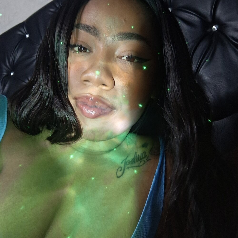 Naomi_jhonson Chatroom