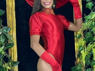 naomy-rousee