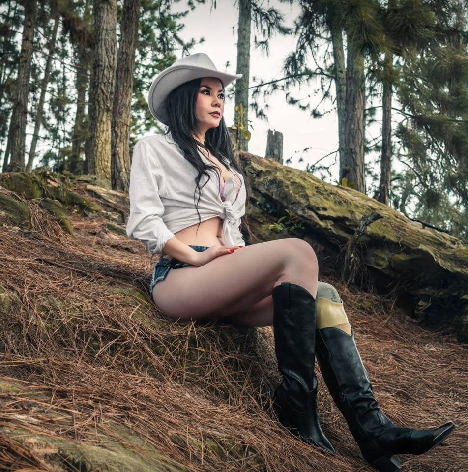 Natalia_Saenz_ Chatroom