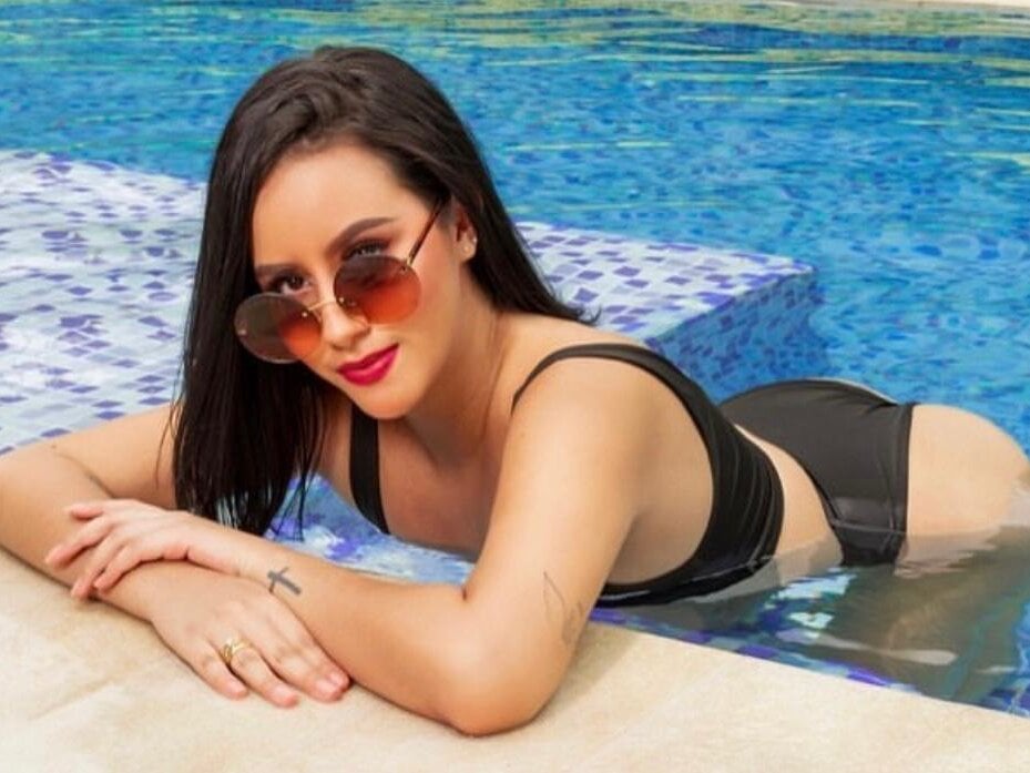 Natasha_Kiim_ Chatroom