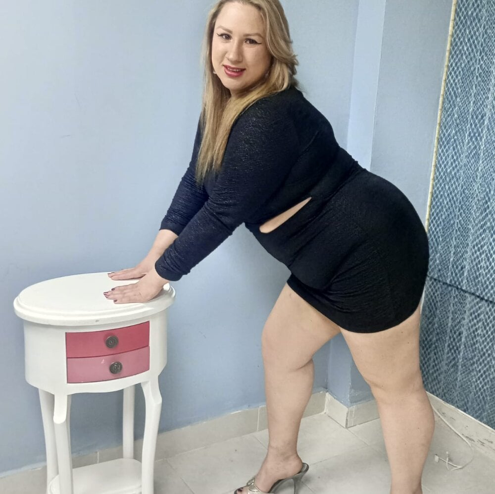 Natashanaughty Chatroom