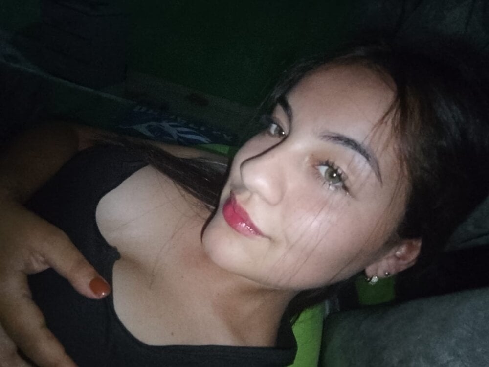 NathaliaLohans Chatroom