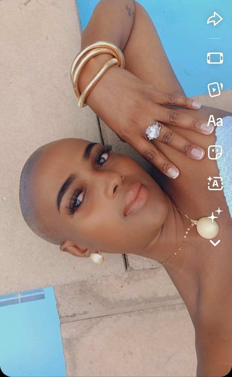 NaughtyChic28 Chatroom