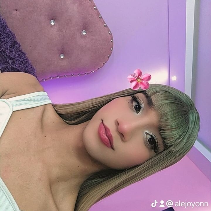 Naughty_Giirl_ Chatroom