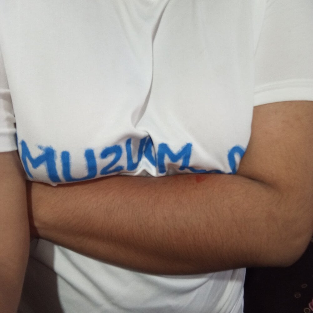 Naughty_Mow Chatroom