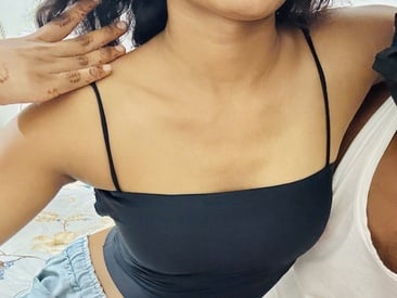 naughty-taniya