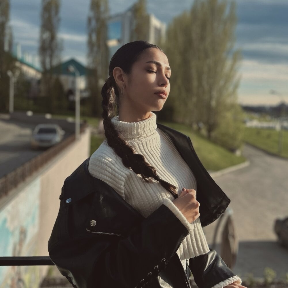 NeliaBermea Chatroom