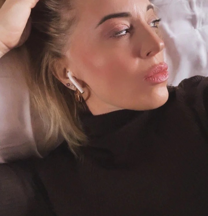 NellyBloom Chatroom
