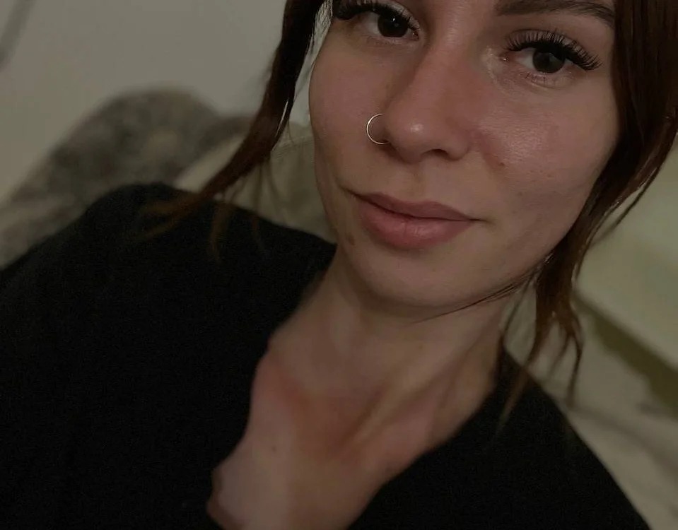 NellyRedHot Chatroom