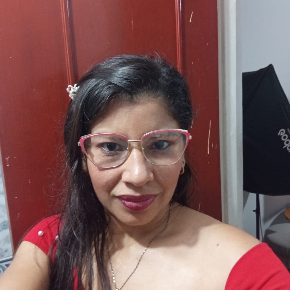 Nelly_Rogers_ Chatroom