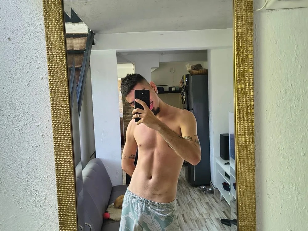 Nick_melo Chatroom