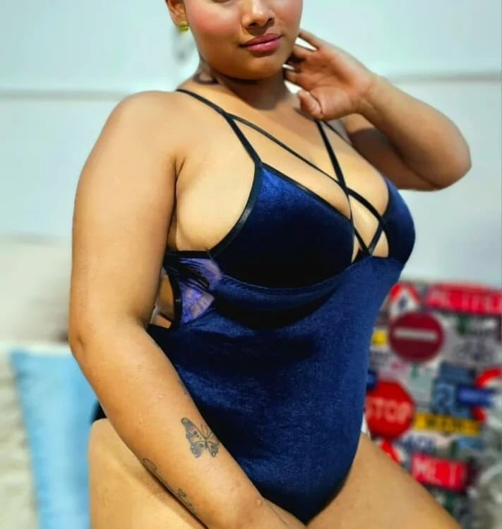 Nicky_boobs69 Chatroom
