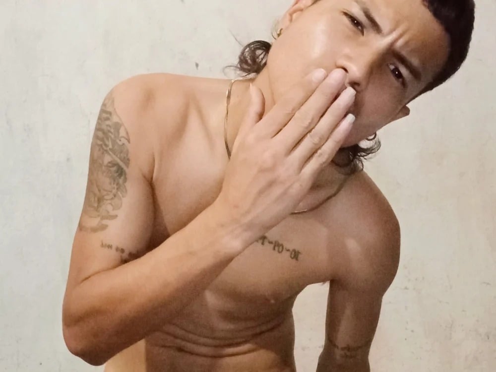 Nico_Hot Chatroom