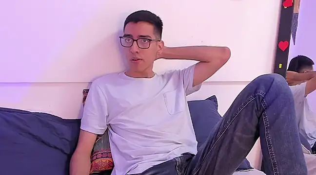 NicolasFine Chatroom