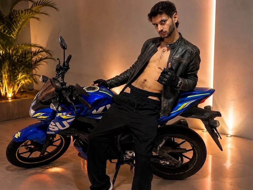 Nicolas_Rider Chatroom
