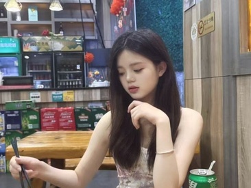 nicole-13