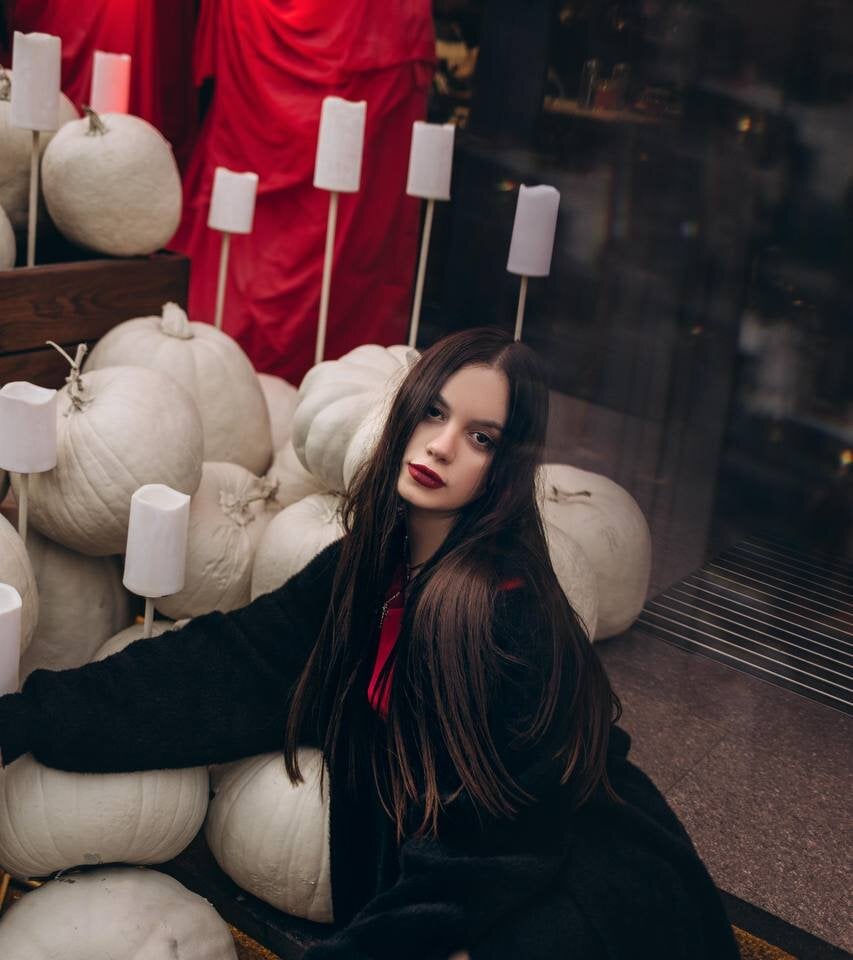 NicoleAnistar Chatroom