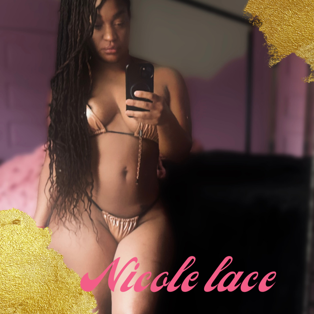 NicoleLace Chatroom