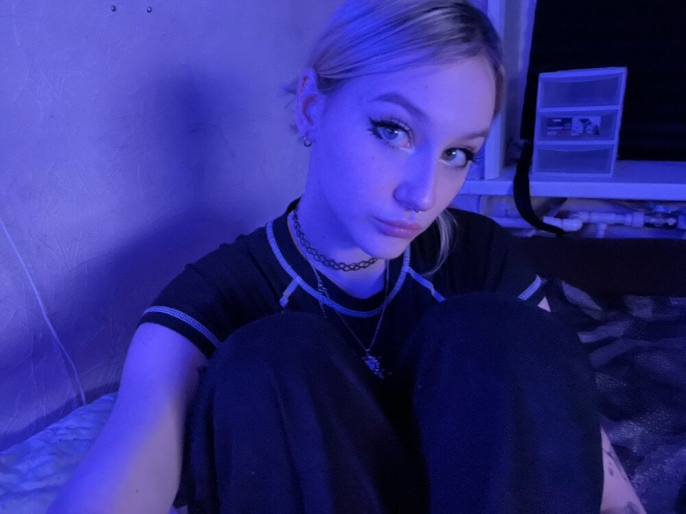 Nicole_Wildfire Chatroom