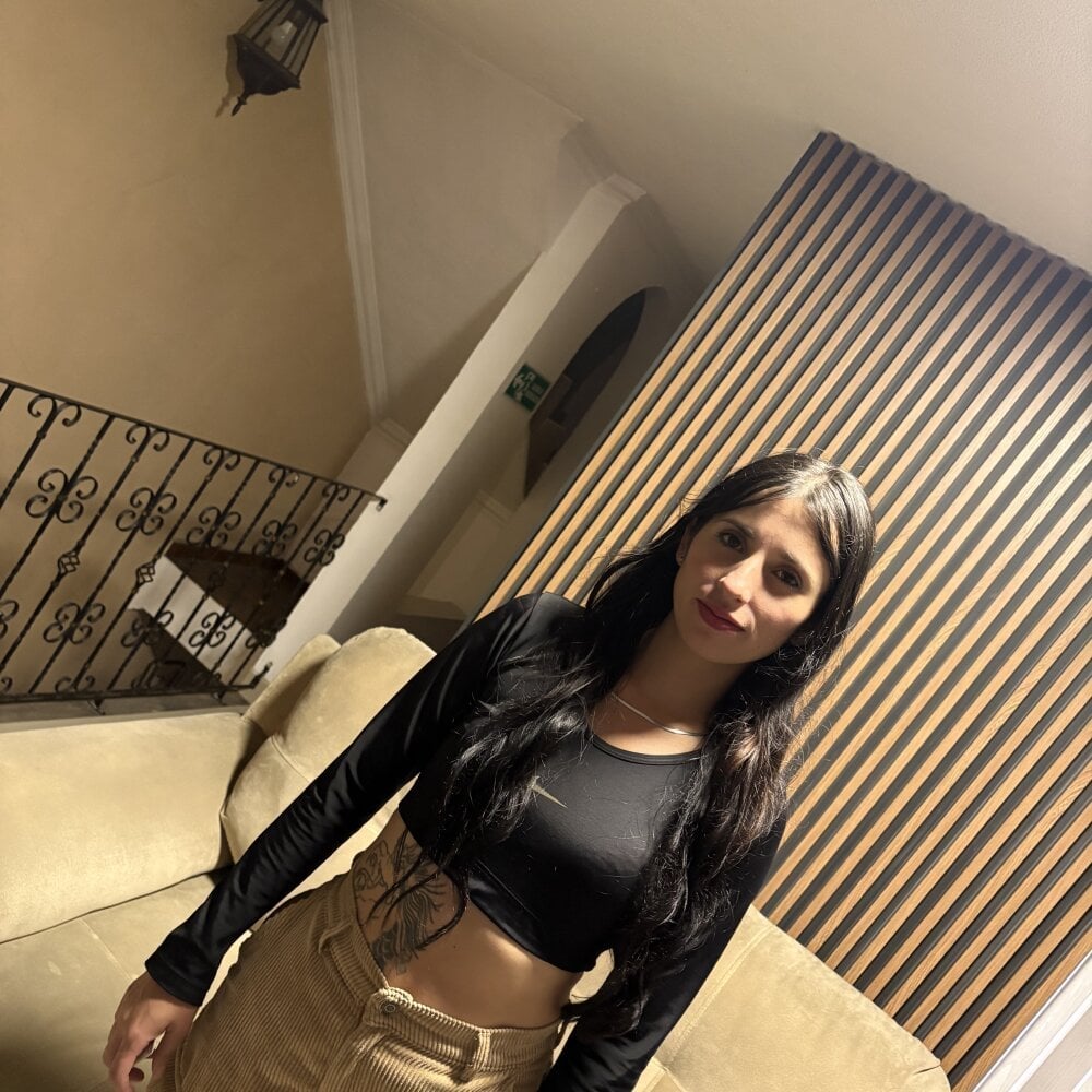 Nicolleth_tk Chatroom