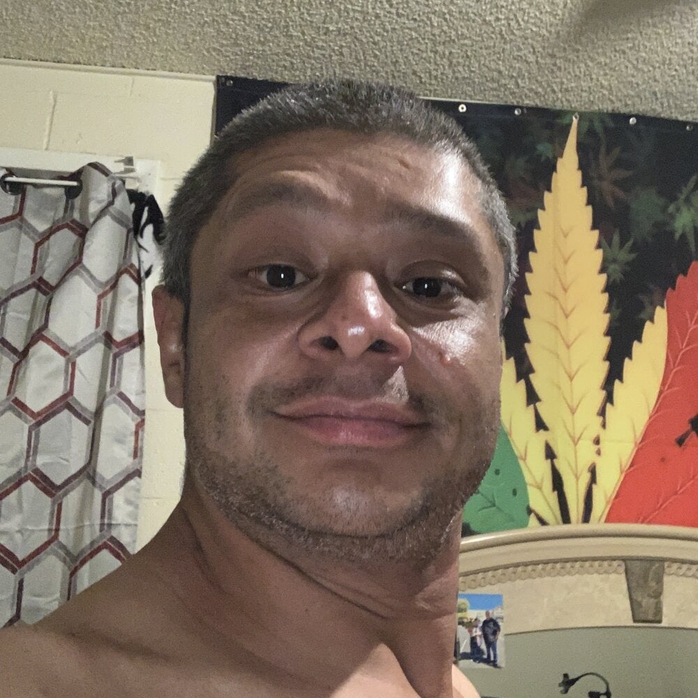 NiftyCaptain3 Chatroom