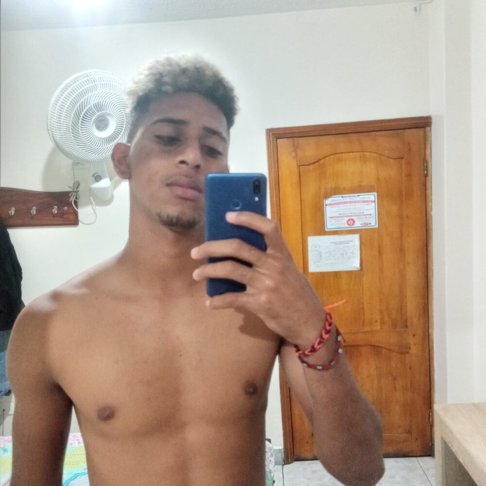 NigerJosias Chatroom