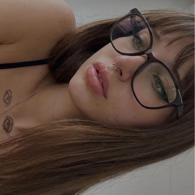 NikkiVice Chatroom