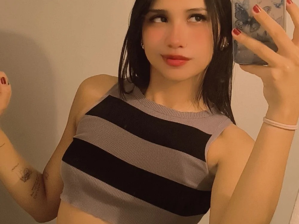 Nikky_foxy Chatroom