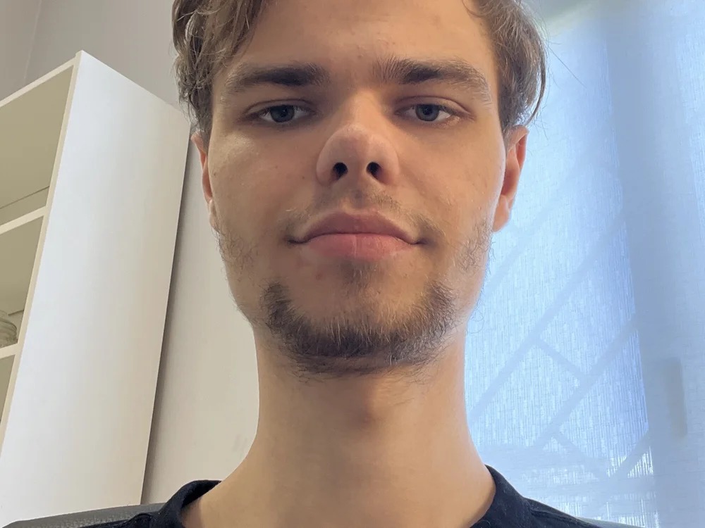 Niko_Logan Chatroom