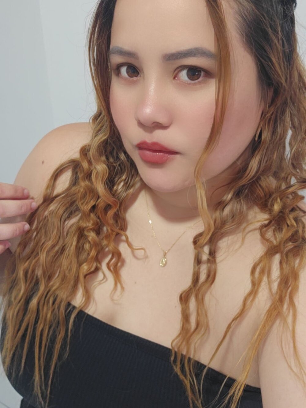 Nina4Velour Chatroom