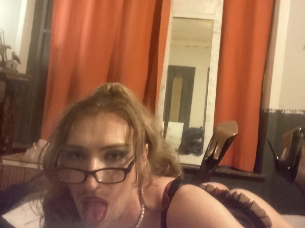 NinaFox69 Chatroom