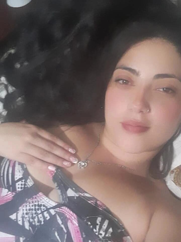 Nina_Roseee Chatroom