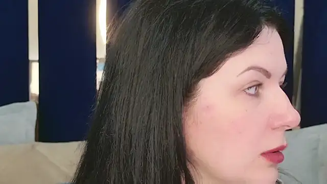 Nina_Stane Chatroom