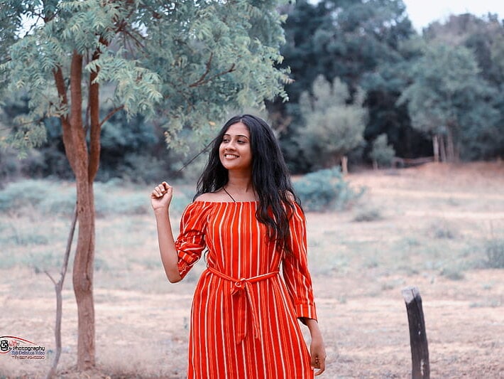 Nishu_Girl2 Chatroom