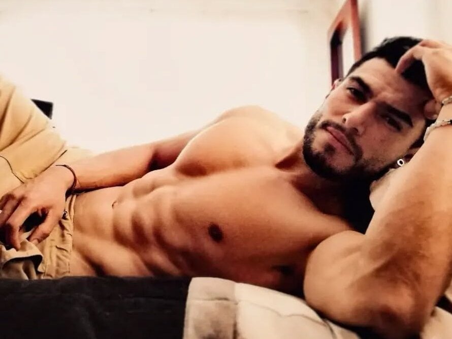 Noah_bigcockxxx Chatroom