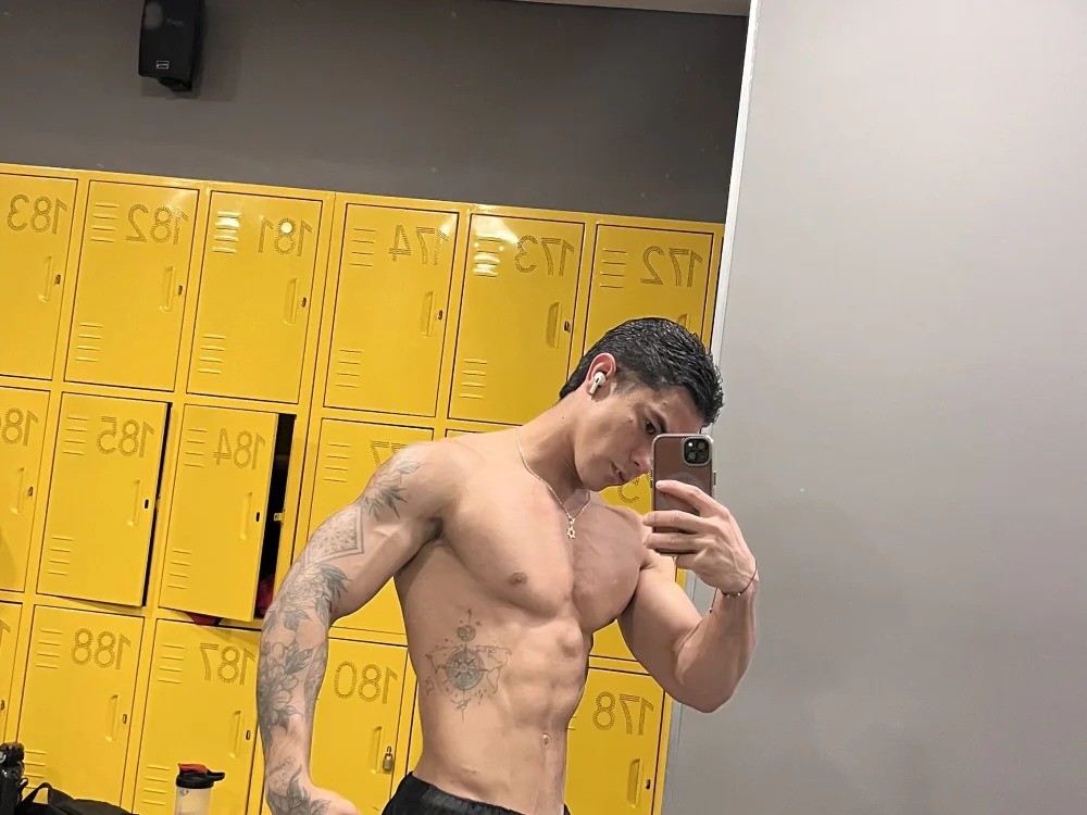 Noe_Blake Chatroom