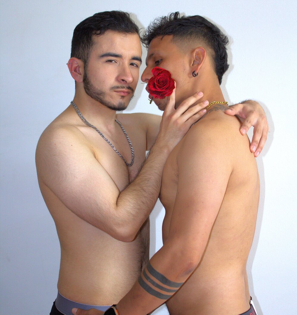 Noha_and_Iam Chatroom