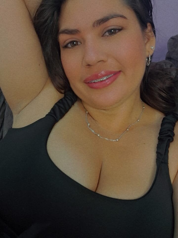 NoirAntonela Chatroom