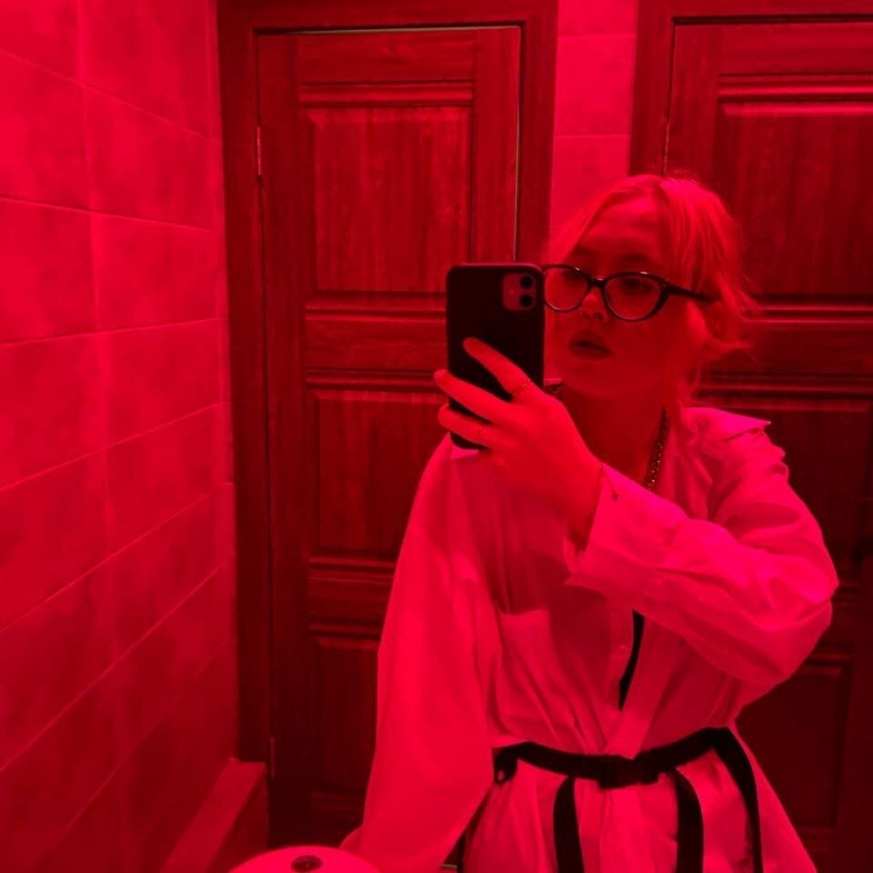 NoraCollins Chatroom