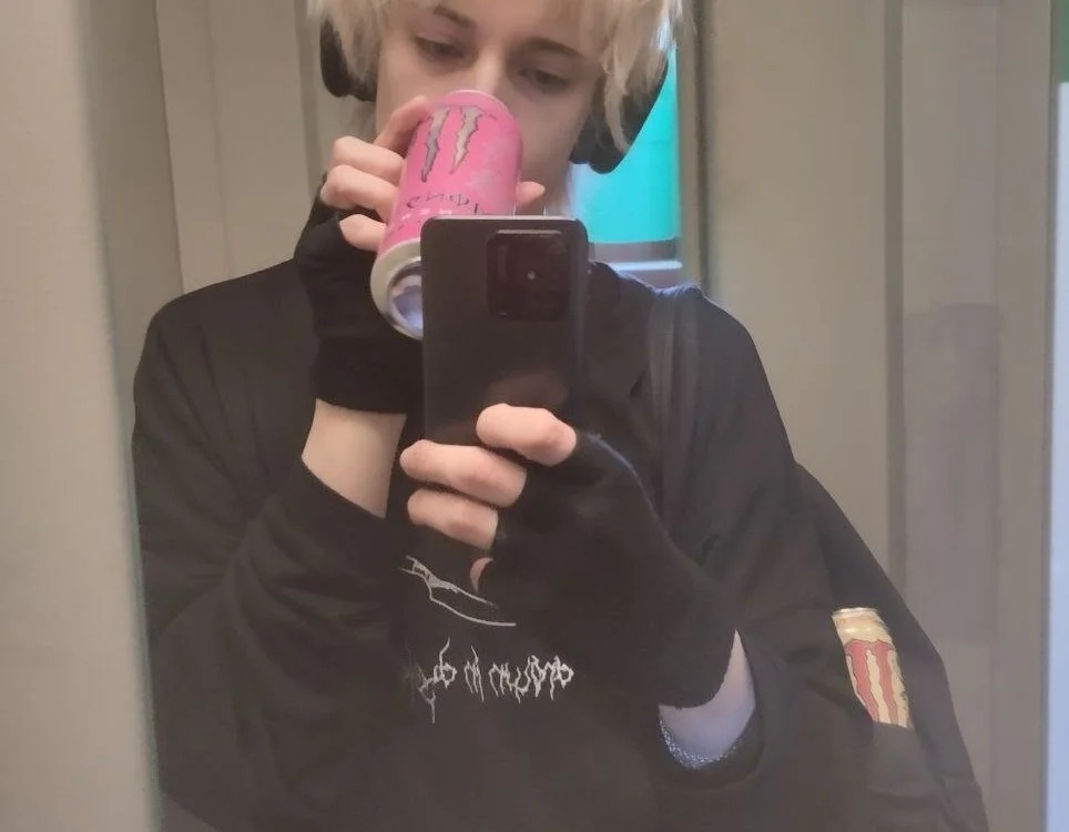 NyxWhite Chatroom