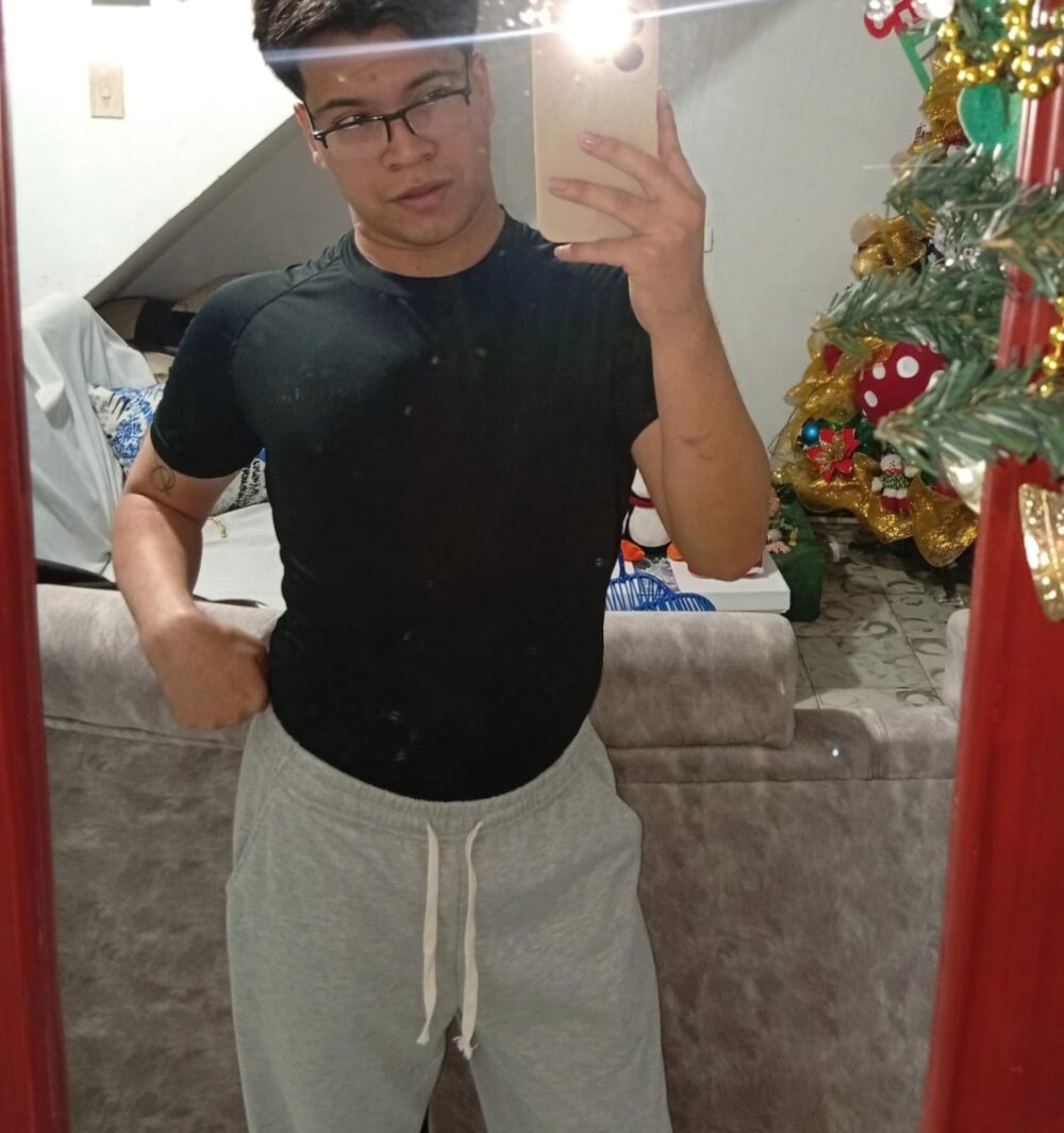 Oliver_Bloomm Chatroom