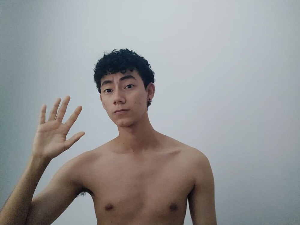 Oliver_Reymon18 Chatroom