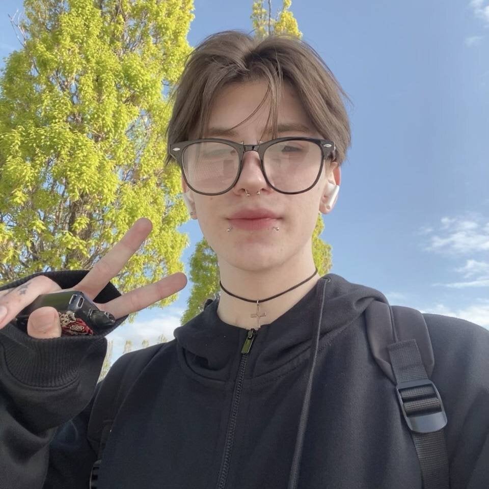 Oliver_star_boy_ Webcam Profile Picture Oliver_star_boy_ Chatroom
