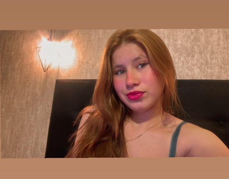 Olivia11_ Chatroom