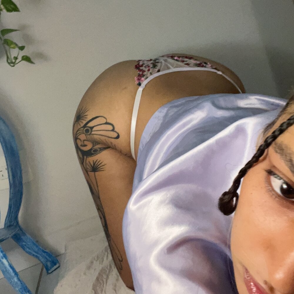 OliviaWild_ Chatroom