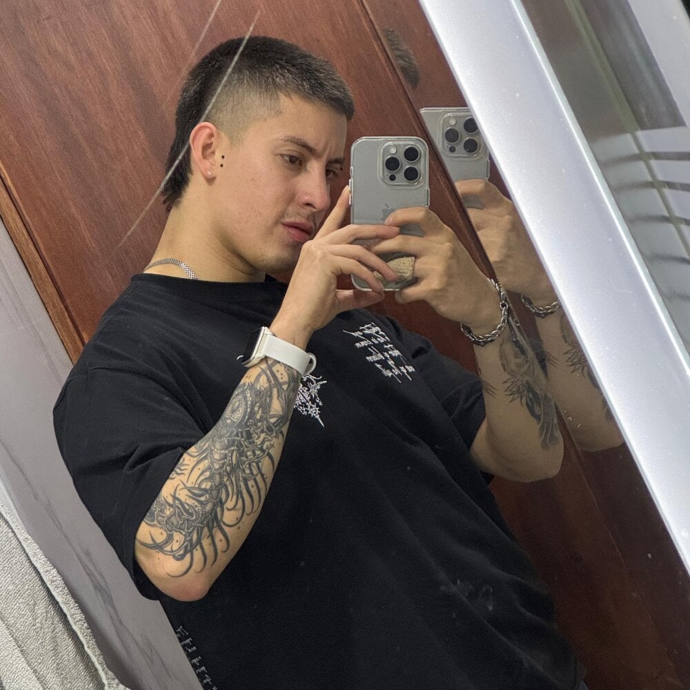 Osiris_and_Sofia Chatroom