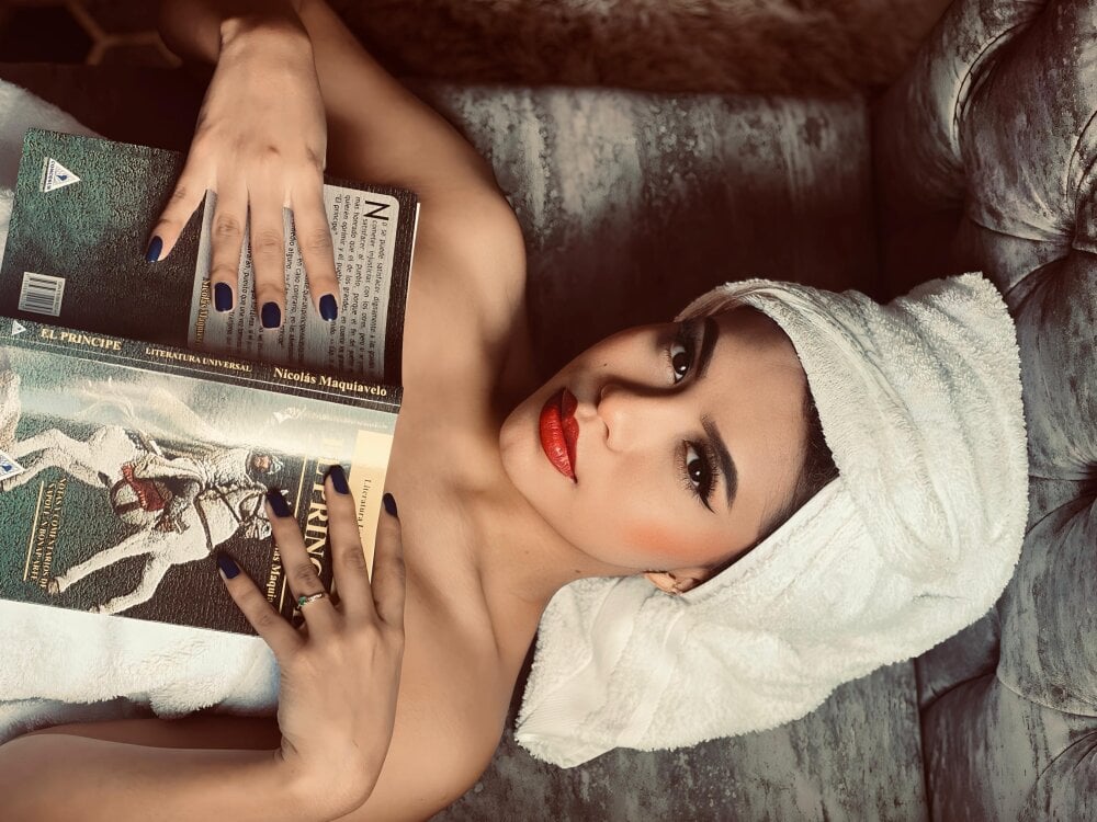 OxanaFedorova1- Chatroom