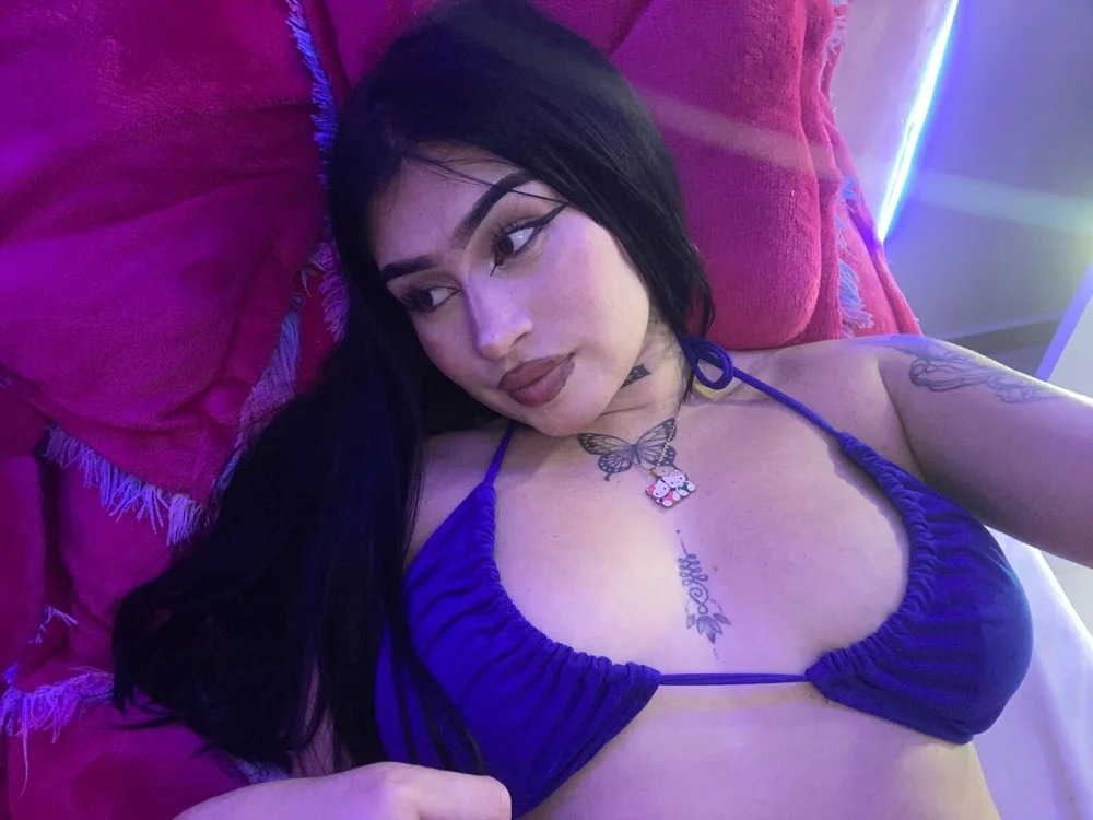 PAULINA_FOX18 Chatroom