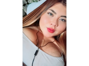 pamela-naughty